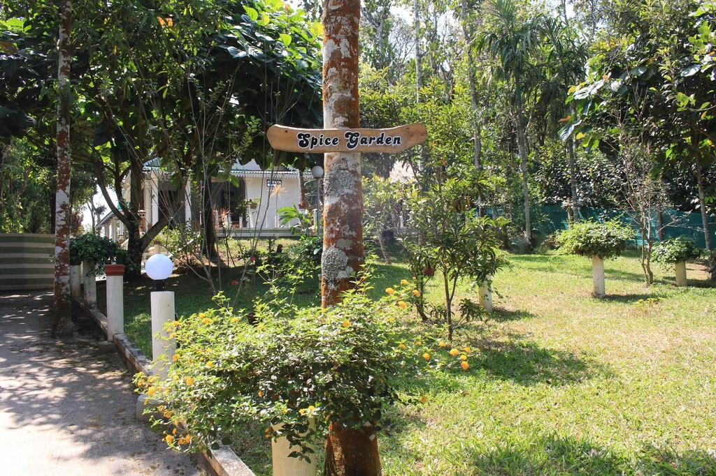 Green Ark Resorts Thekkady Esterno foto